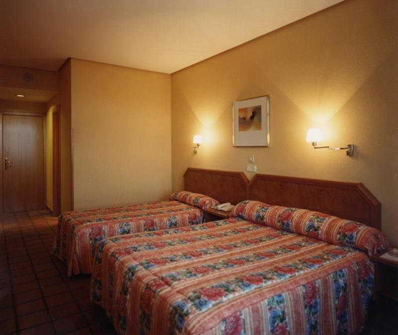 As Hoteles Altube Zuia Екстериор снимка